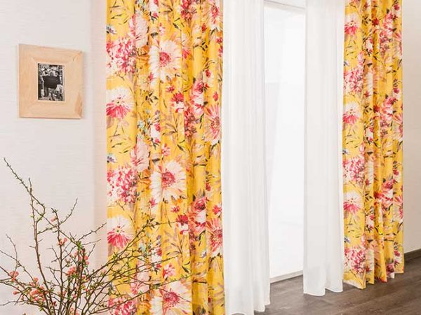 Blume_Gardinenschal-unverstellt